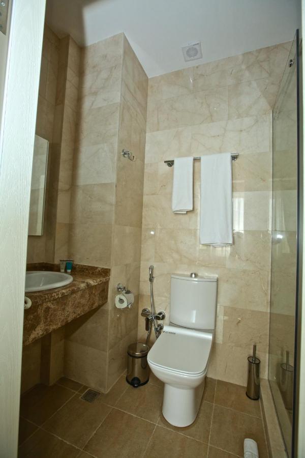Miraj Hotel Baku Exterior photo